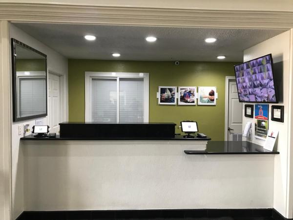 Studio 6-Dallas, TX : photo 10 de la chambre suite lit king-size deluxe - non-fumeurs