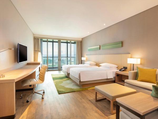 Hyatt Place Sanya City Center : photo 2 de la chambre specialty twin room with sofa bed