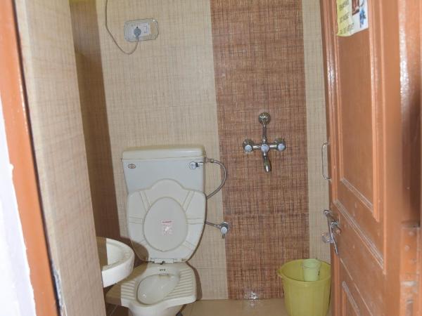 Sunshine Guest House & Restaurant : photo 8 de la chambre chambre double avec balcon