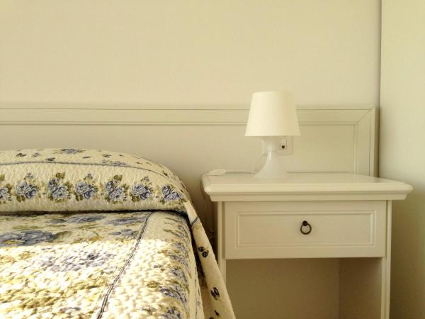 B&B Dipintodiblu' : photo 5 de la chambre chambre double ou lits jumeaux avec salle de bains privative externe