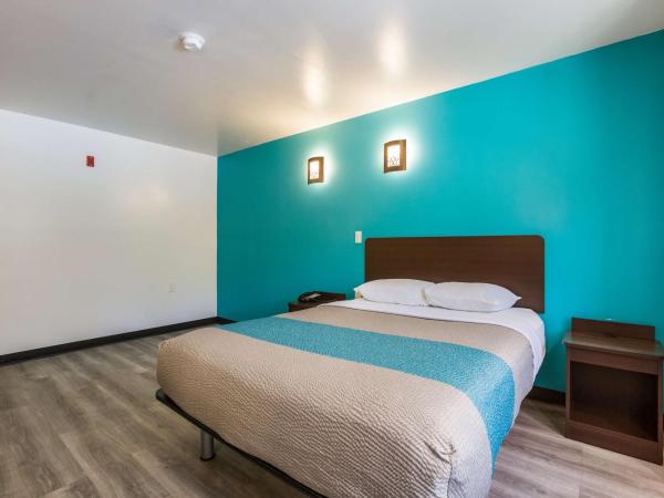 Motel 6-Smyrna, GA - Atlanta : photo 5 de la chambre chambre lit queen-size deluxe - non-fumeurs