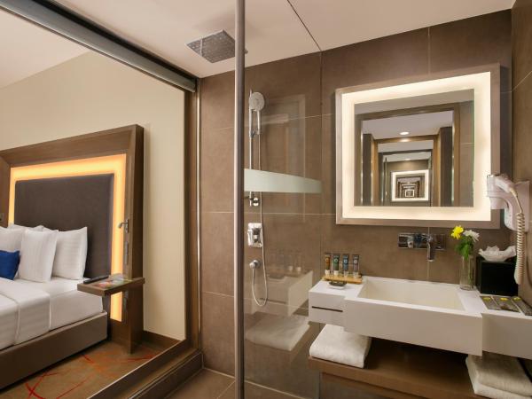 Novotel Ahmedabad : photo 4 de la chambre chambre lit king-size supérieure