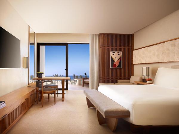 Nobu Hotel Los Cabos : photo 2 de la chambre hébergement lit king-size de luxe - vue sur océan