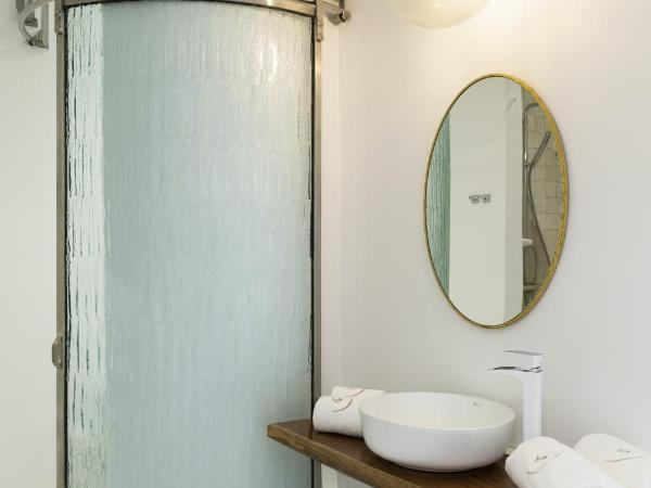 Suite Azur Hotel : photo 7 de la chambre suite deluxe avec lit king-size