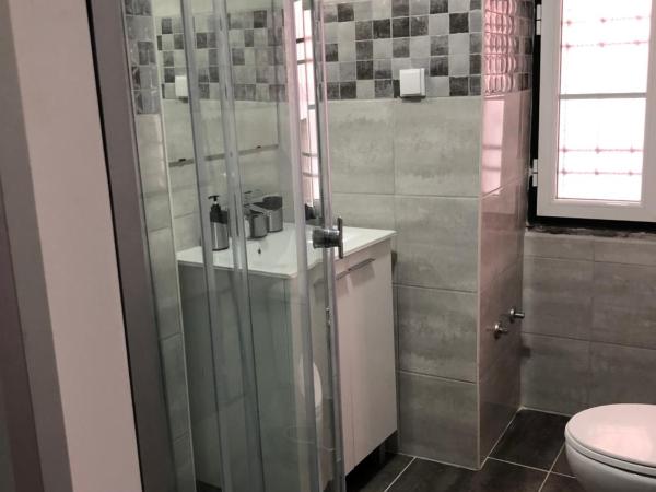 Inn Bairro Alto BA Sweet : photo 3 de la chambre chambre double avec salle de bains privative