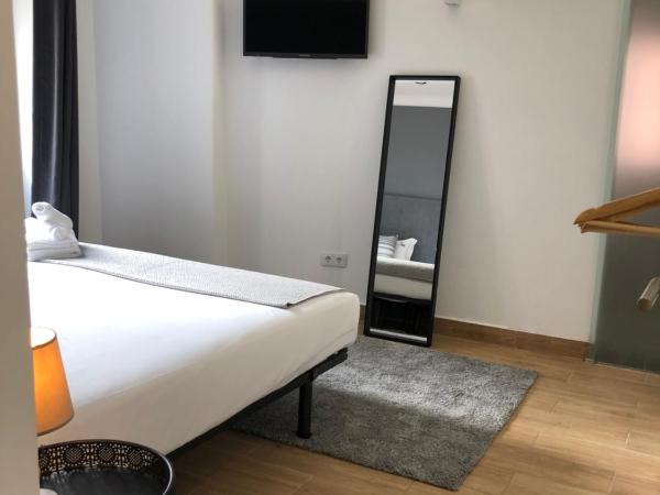 Inn Bairro Alto BA Sweet : photo 4 de la chambre chambre double avec salle de bains privative