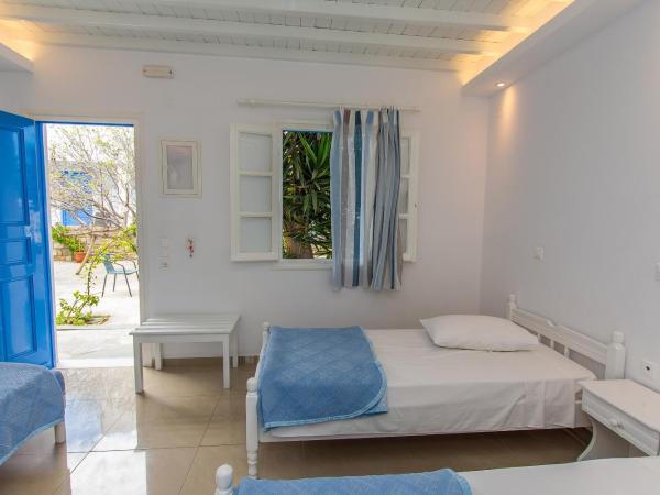 Mykonos Vouniotis Rooms : photo 1 de la chambre chambre triple - vue sur jardin