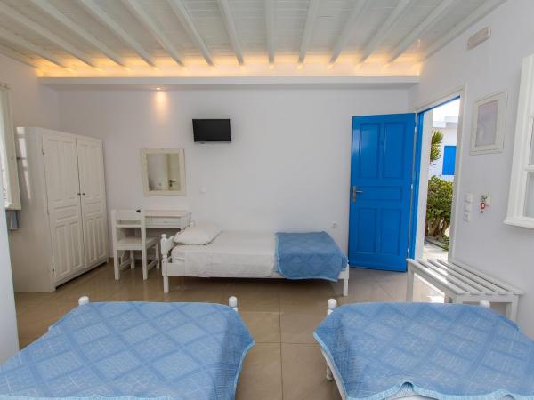Mykonos Vouniotis Rooms : photo 4 de la chambre chambre triple - vue sur jardin