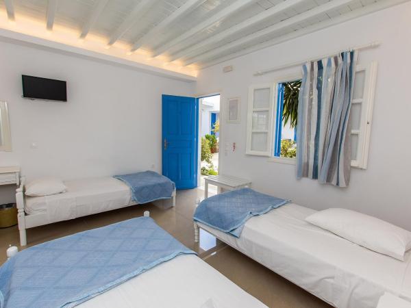 Mykonos Vouniotis Rooms : photo 5 de la chambre chambre triple - vue sur jardin