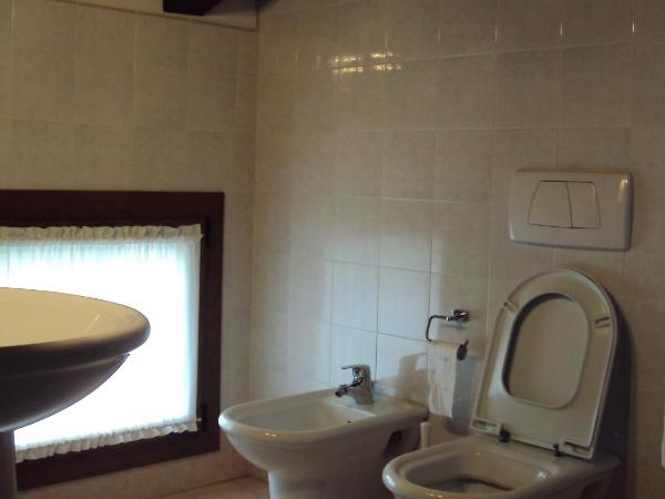 Agriturismo Sant' Anna : photo 2 de la chambre chambre double ou lits jumeaux