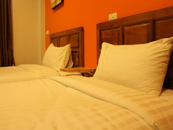 Graphic House @ Chiang Rai : photo 9 de la chambre chambre double ou lits jumeaux deluxe avec balcon