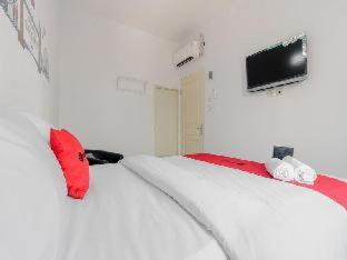 RedDoorz Plus near Taman Rasuna Menteng : photo 1 de la chambre room #467363106