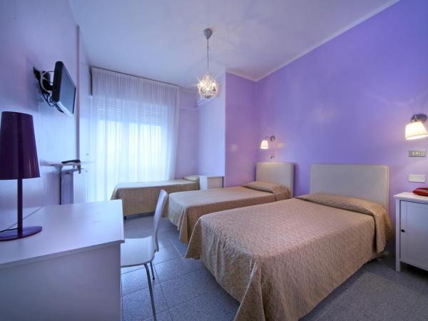 Hotel Cristallo Brescia : photo 6 de la chambre chambre triple