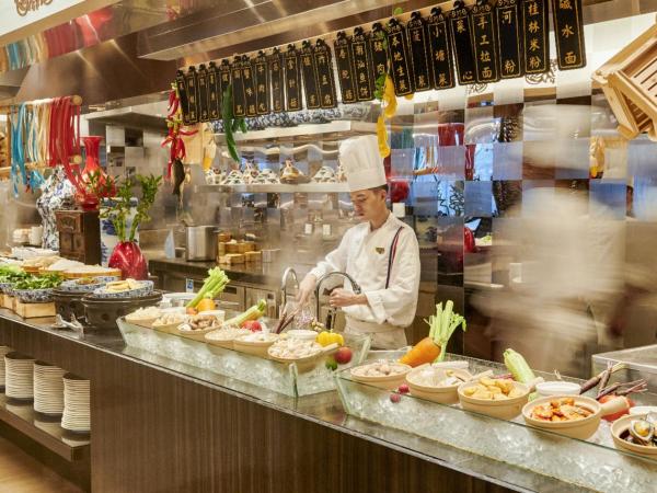 Sofitel Guangzhou Sunrich - Registration Service and Free Shuttle Bus to Canton Fair Complex : photo 4 de la chambre chambre supérieure avec petit-déjeuner buffet, dîner buffet et avantage exécutif - 2 adultes + 1 enfant 