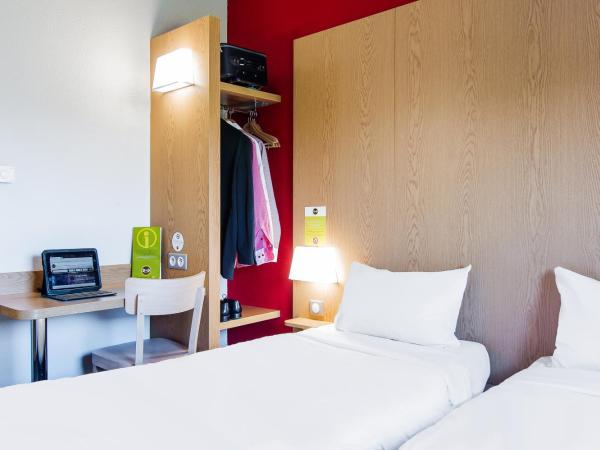 B&B HOTEL Toulouse Purpan Zénith : photo 1 de la chambre chambre lits jumeaux - non-fumeurs