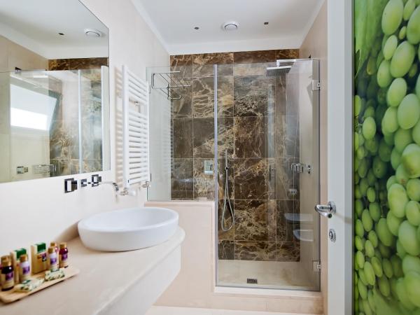 Capri Wine Hotel : photo 5 de la chambre chambre deluxe double ou lits jumeaux