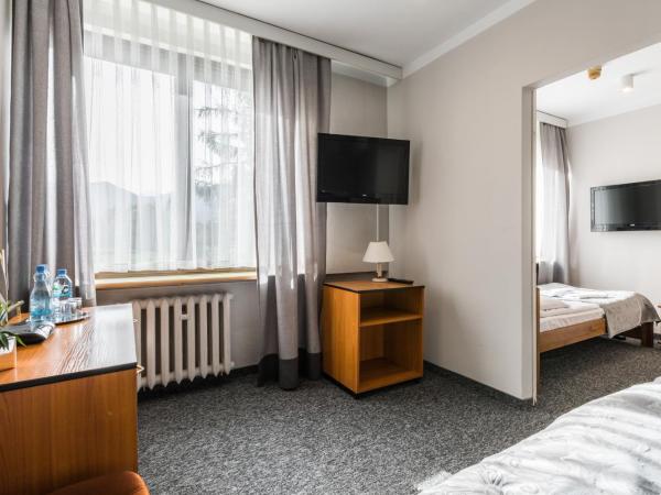 Hotel Helios : photo 4 de la chambre chambre triple confort avec douche
