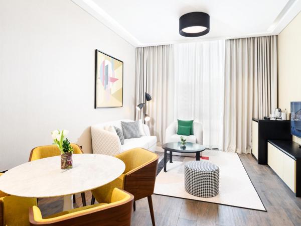 Millennium Al Barsha : photo 5 de la chambre suite premium