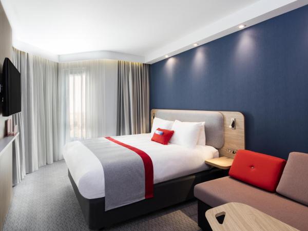 Holiday Inn Express Belfast City, an IHG Hotel : photo 7 de la chambre chambre double avec canapé-lit double – non-fumeurs