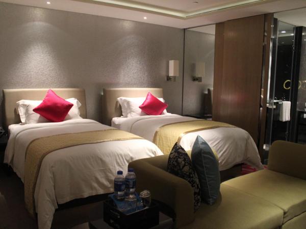 Wongtee V Hotel : photo 1 de la chambre chambre lits jumeaux supérieure