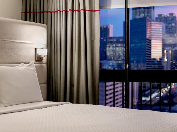 Crowne Plaza Atlanta Midtown, an IHG Hotel : photo 3 de la chambre chambre standard avec 2 lits queen-size