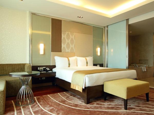 Holiday Inn Mumbai International Airport, an IHG Hotel : photo 10 de la chambre chambre lit king-size premium
