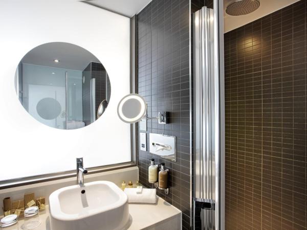 Holiday Inn Bristol City Centre, an IHG Hotel : photo 5 de la chambre chambre lits jumeaux standard