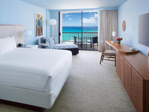 Hyatt Regency Waikiki Beach Resort & Spa : photo 6 de la chambre chambre lit king-size - face à l'océan