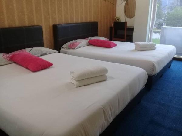 Hotel Tropicanna Pulai Point : photo 10 de la chambre chambre familiale