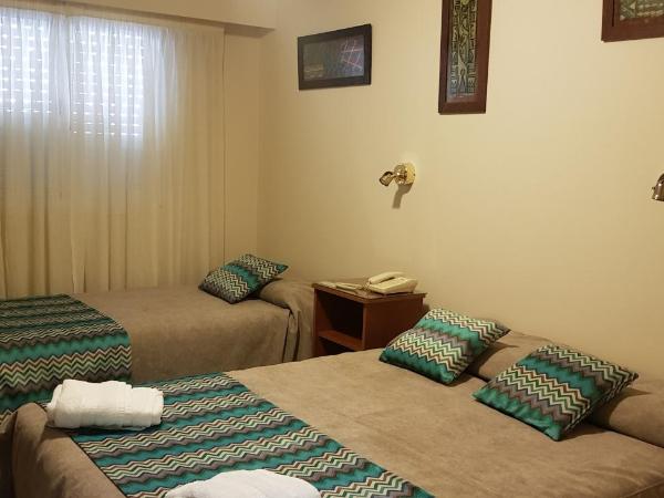 Hotel Amado : photo 5 de la chambre chambre triple
