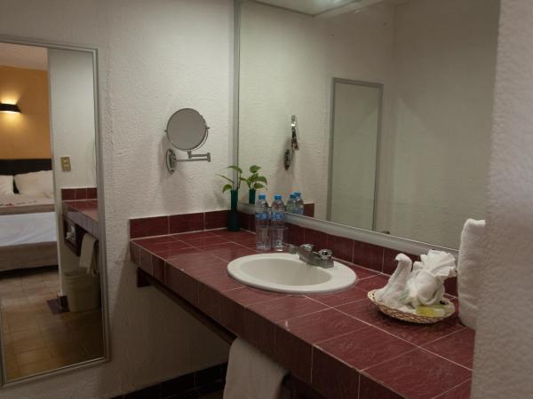 Qualton Club Ixtapa All Inclusive : photo 2 de la chambre chambre double - vue sur mer