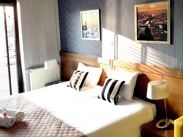 Hotel Willowa : photo 3 de la chambre chambre double ou lits jumeaux avec salle de bains
