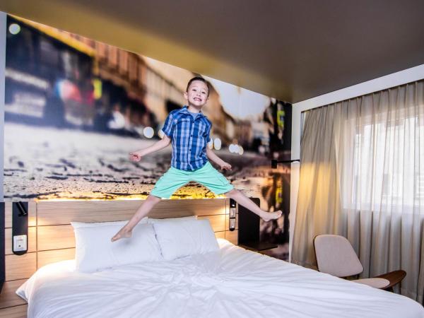 Novotel Curitiba Batel : photo 4 de la chambre chambre double supérieure avec canapé-lit