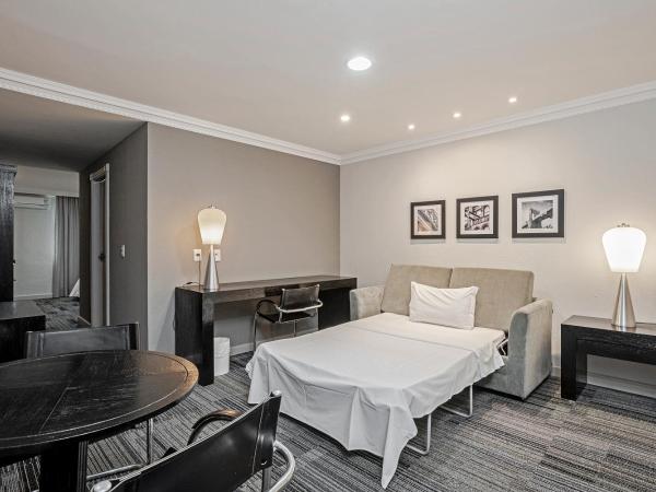 ROCKEFELLER by Slaviero Hotéis : photo 4 de la chambre suite double avec canapé-lit