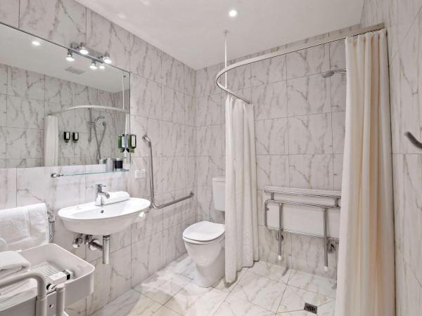 The Classic Villa : photo 5 de la chambre chambre affaires