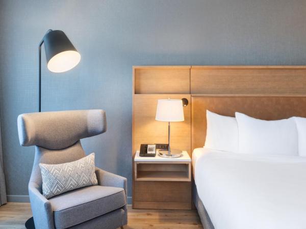 Radisson Hotel Nashville Airport : photo 4 de la chambre chambre lit king-size - non-fumeurs