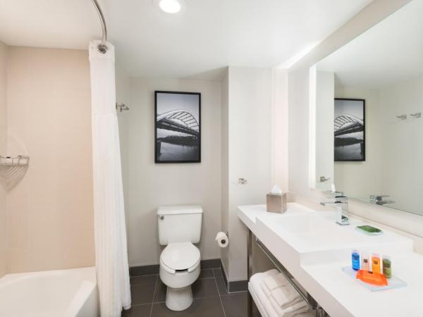 Radisson Hotel Nashville Airport : photo 4 de la chambre suite 1 chambre lit king-size - non-fumeurs