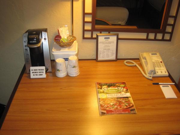 Travelodge by Wyndham Seattle By The Space Needle : photo 4 de la chambre chambre lit king-size - non-fumeurs