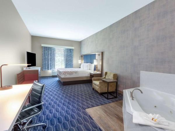 La Quinta by Wyndham Houston Channelview : photo 2 de la chambre chambre lit king-size deluxe - non-fumeurs