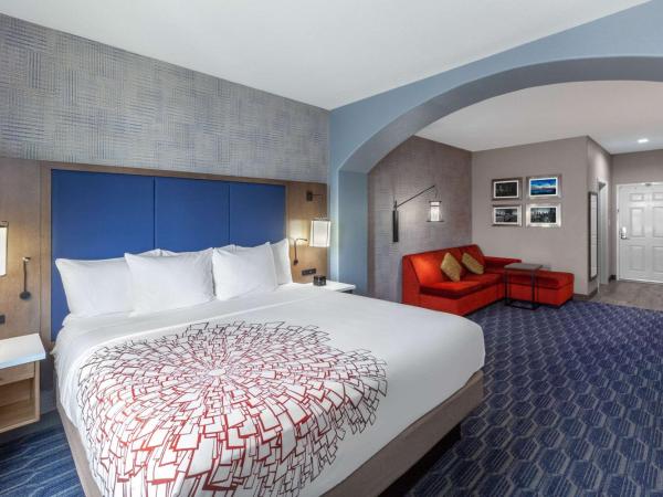 La Quinta by Wyndham Houston Channelview : photo 1 de la chambre suite lit king-size deluxe - non-fumeurs