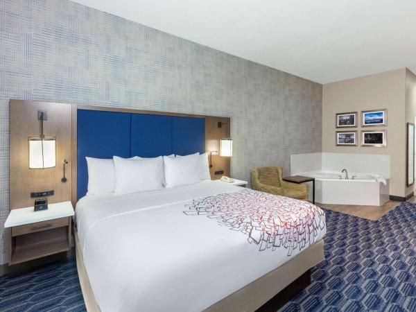 La Quinta by Wyndham Houston Channelview : photo 3 de la chambre chambre lit king-size deluxe - non-fumeurs