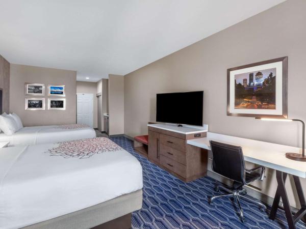 La Quinta by Wyndham Houston Channelview : photo 2 de la chambre chambre standard avec 2 lits queen-size