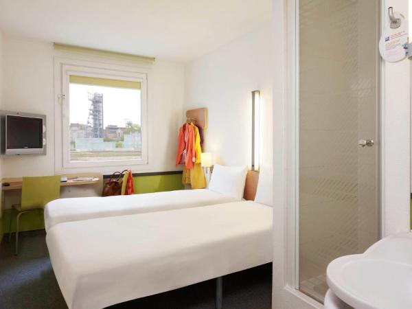 ibis budget Katowice Centrum : photo 4 de la chambre chambre lits jumeaux standard