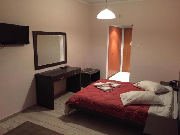 Acharnis Kavallari Hotel Suites : photo 1 de la chambre chambre double Économique