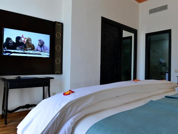 El Minzah Hotel : photo 4 de la chambre suite avec terrasse 