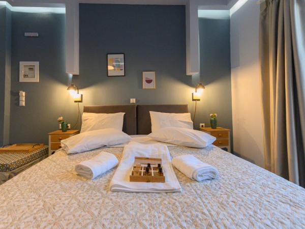 Central Rooms : photo 7 de la chambre chambre double ou lits jumeaux standard avec balcon