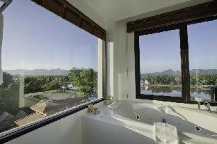 Natee The Riverfront Hotel Kanchanaburi : photo 1 de la chambre room #279623707