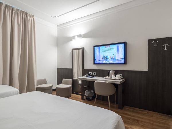 Hotel Mythos : photo 10 de la chambre chambre triple