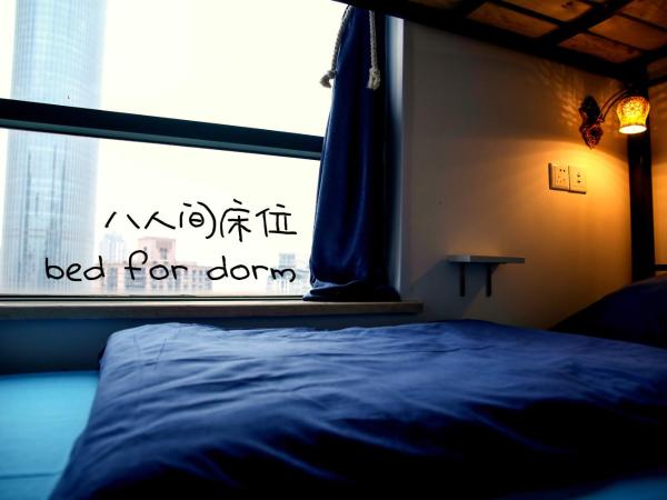 弱水咖啡国际青旅Only Cafe and Backpacker : photo 10 de la chambre lit dans dortoir mixte de 8 lits