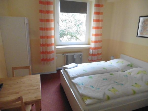 Gästehaus Grupello : photo 3 de la chambre chambre double